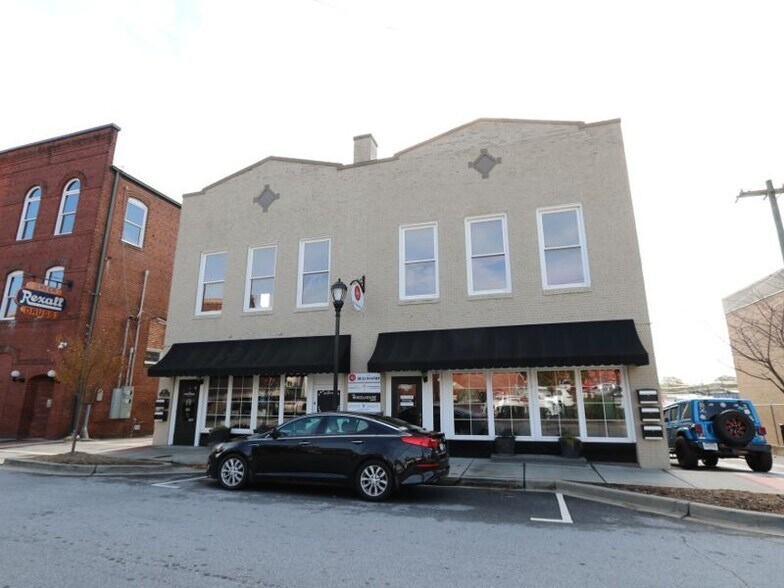 118 Victoria St, Greer, SC for sale - Building Photo - Image 1 of 10