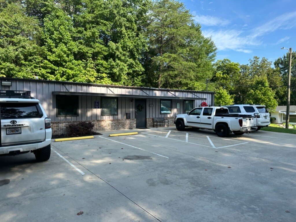 2092 Crow Rd, Gainesville, GA for sale Building Photo- Image 1 of 1