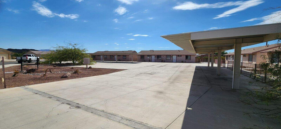 3301 Osborn Dr, Lake Havasu City, AZ for sale - Primary Photo - Image 2 of 19