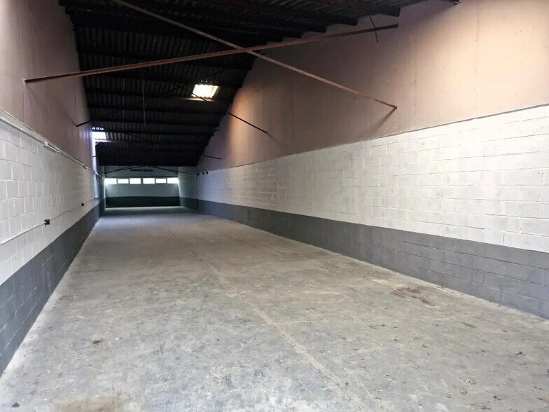 Industrial in Cambrai for sale - Interior Photo - Image 3 of 7