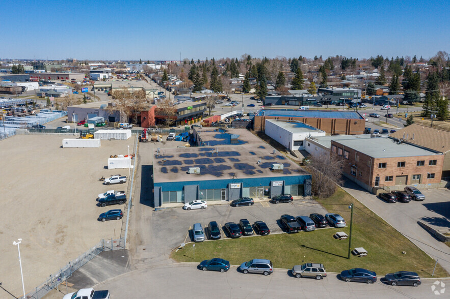 7212 Flint Pl SE, Calgary, AB for lease - Aerial - Image 2 of 8