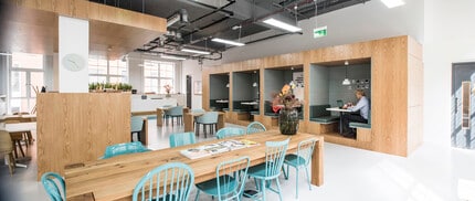 25 Cabot Sq, London for lease Interior Photo- Image 1 of 6