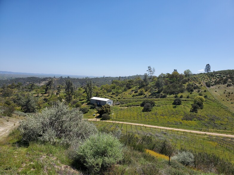 7363 Malcolms Grove Dr, Creston, CA for lease - Primary Photo - Image 1 of 4