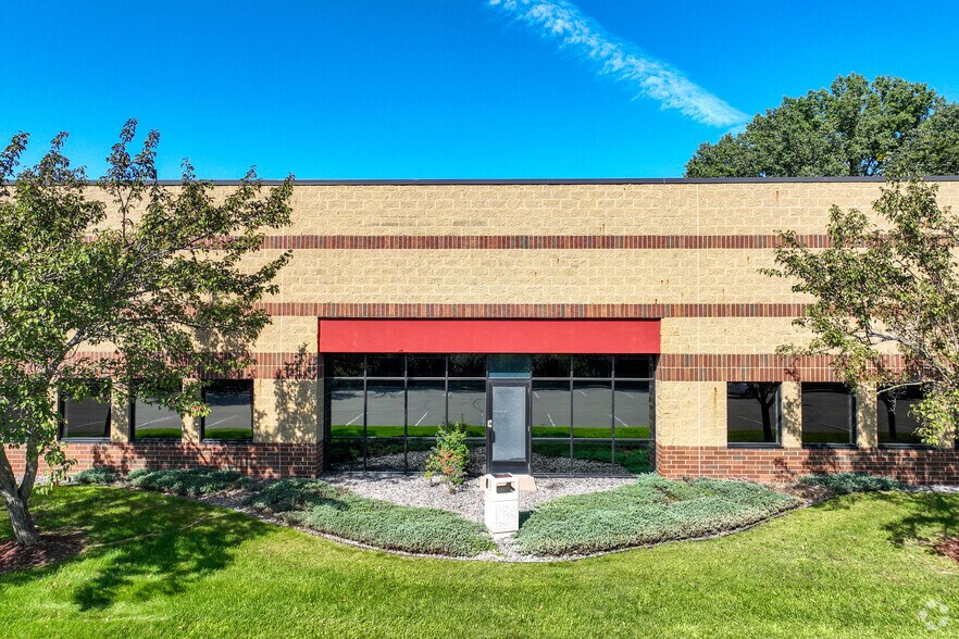 4265 N Lexington Ave, Arden Hills, MN for lease - Building Photo - Image 3 of 11