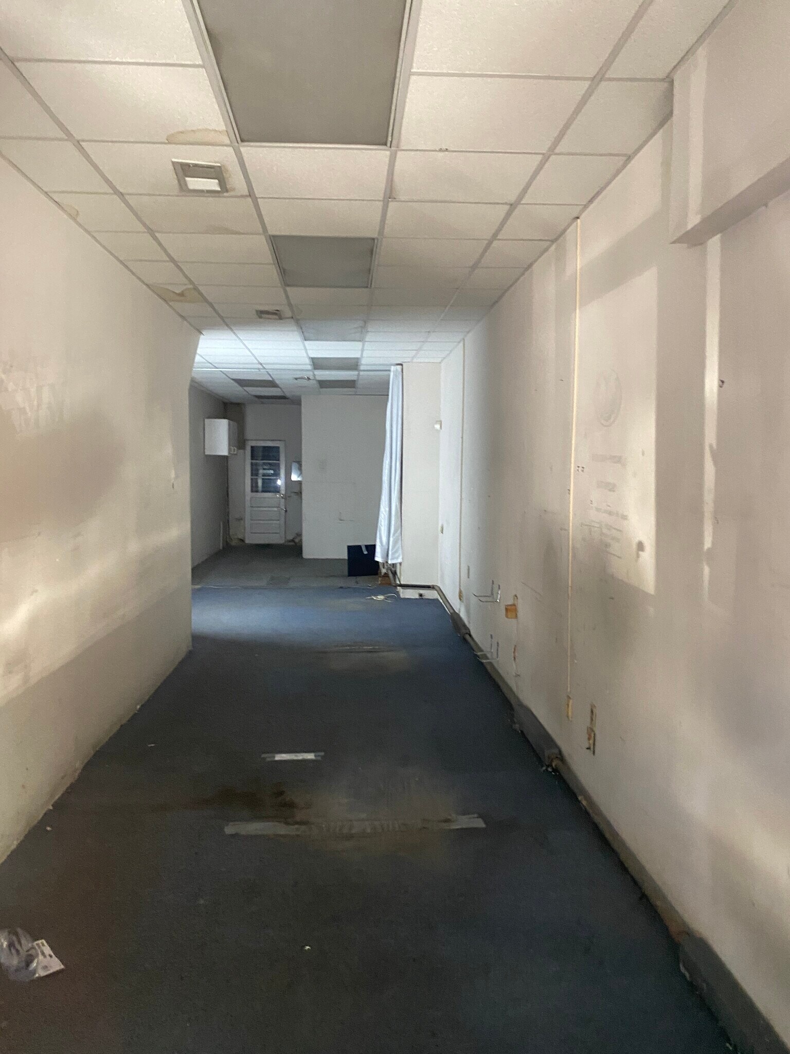 8415 Jamaica Ave, Jamaica, NY for sale Interior Photo- Image 1 of 1