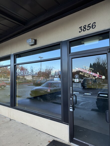 3830-3860 River Rd N, Keizer, OR for lease - Building Photo - Image 2 of 9