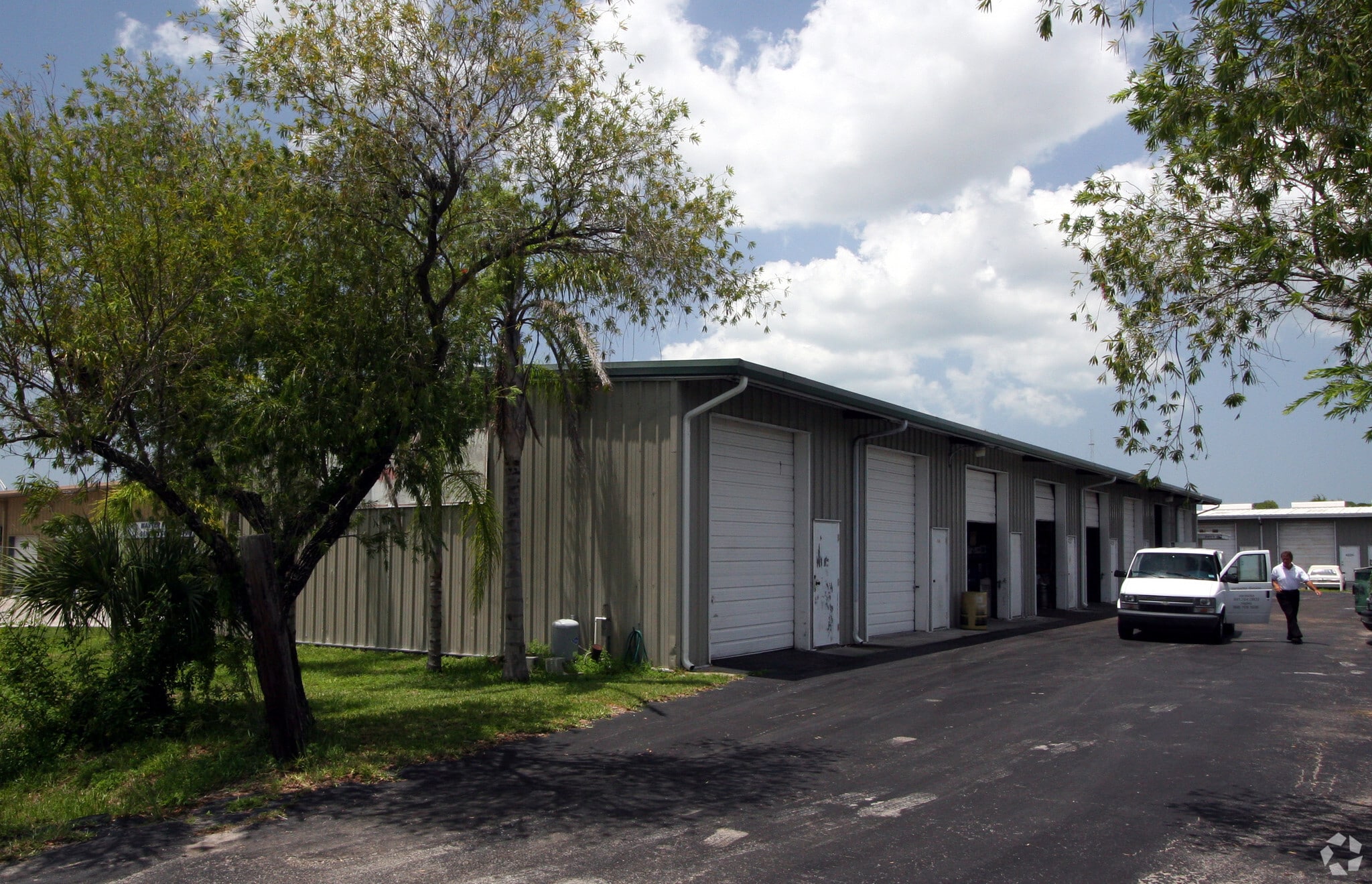 4253 Derek Way, Sarasota, FL for sale Primary Photo- Image 1 of 1