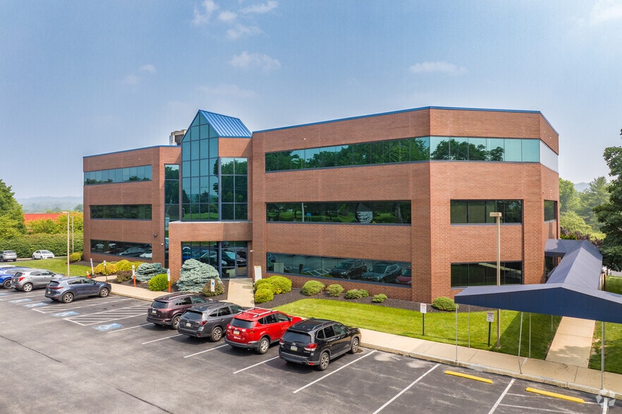 470 John Young Way, Exton, PA for lease - Building Photo - Image 3 of 22