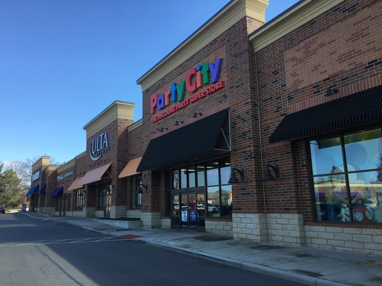 10701-10709 Blacklick Eastern Rd, Pickerington, OH for lease - Building Photo - Image 1 of 12