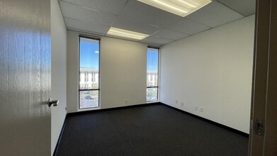 1650 S Amphlett Blvd, San Mateo, CA for lease Interior Photo- Image 2 of 3