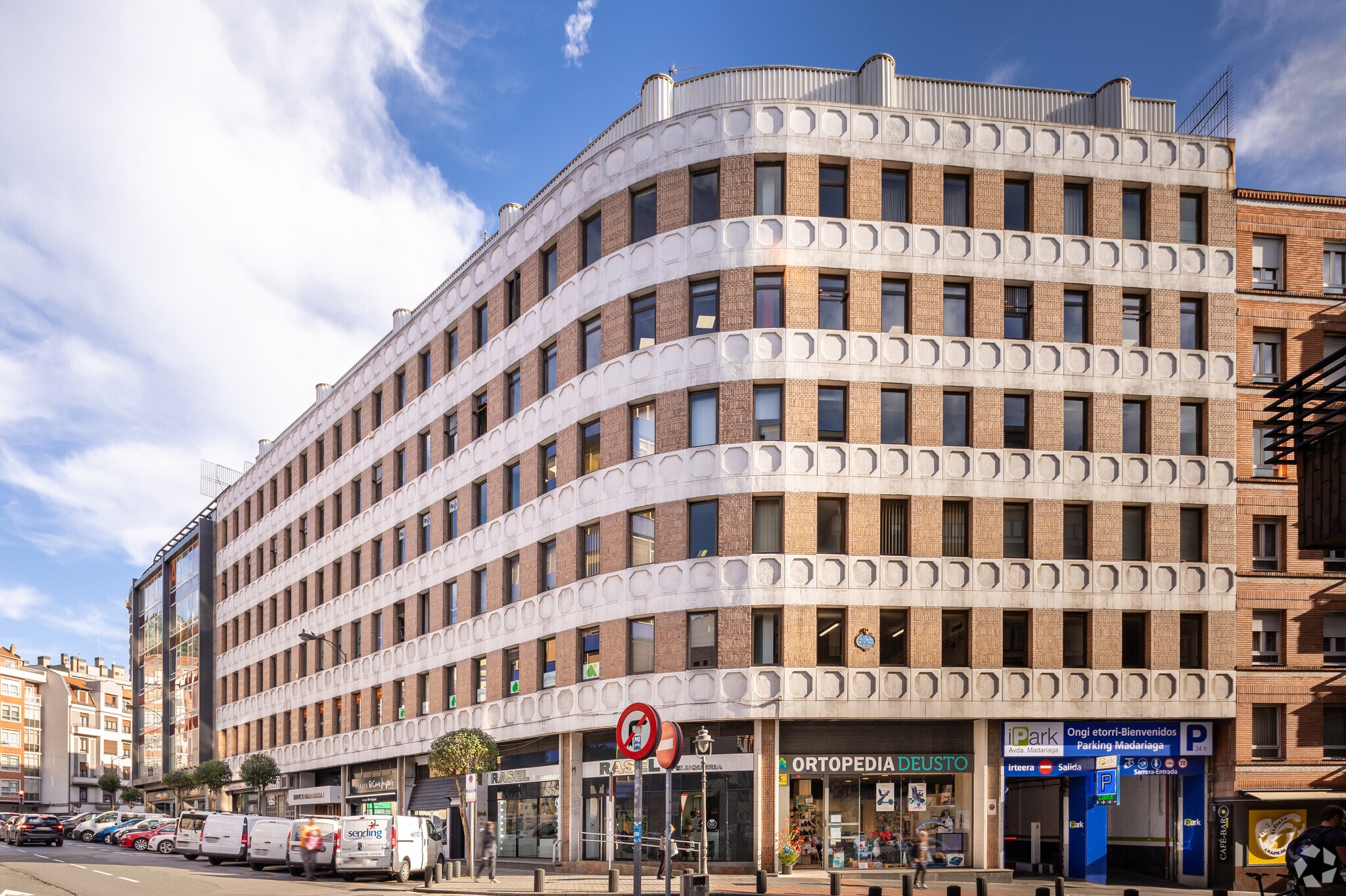 Avenida Madariaga, 1, Bilbao, Vizcaya for lease Primary Photo- Image 1 of 5