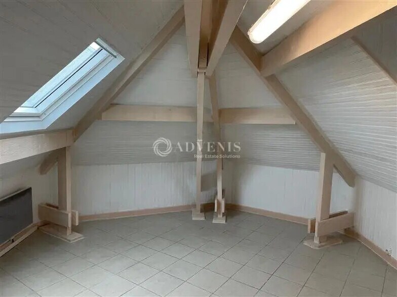 Office in Bourges for lease - Interior Photo - Image 3 of 5