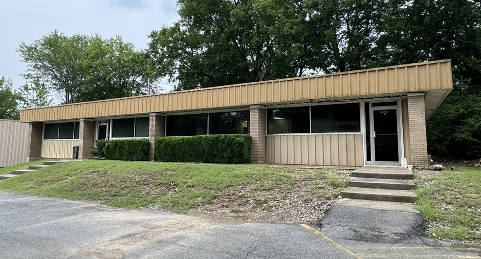 13311 Lawson Rd, Little Rock, AR for lease - Building Photo - Image 1 of 2