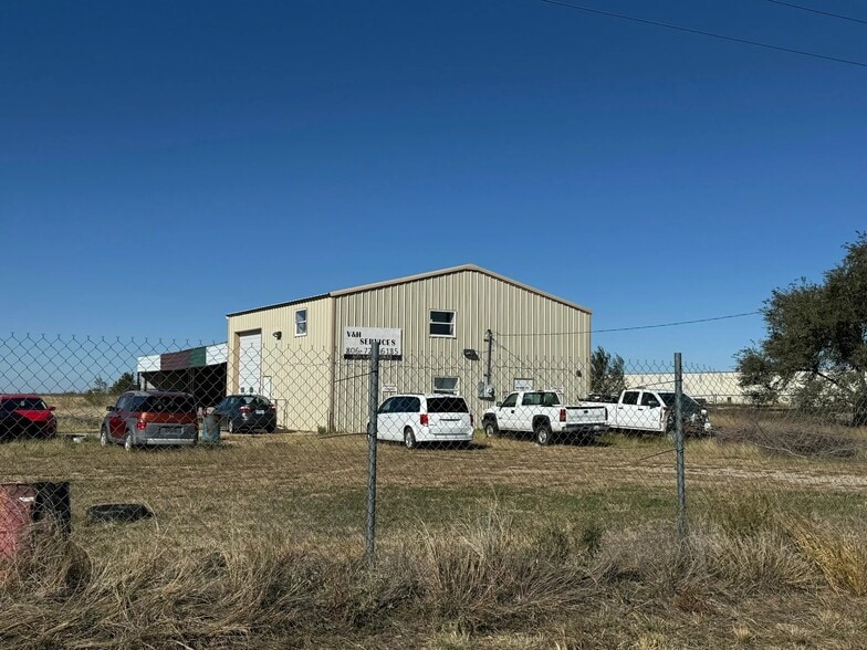 4901 N Whitaker Rd, Amarillo, TX for sale - Building Photo - Image 2 of 3