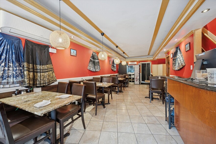 274 S 20th St, Philadelphia, PA for sale - Interior Photo - Image 2 of 11