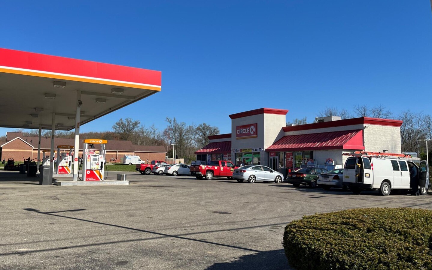 1114 W Ohio Pike, Amelia, OH 45102