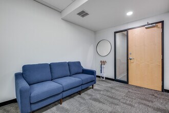 141 Laurier Ave W, Ottawa, ON for lease Interior Photo- Image 1 of 10