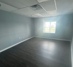 4201 Church Rd, Mount Laurel, NJ for lease Interior Photo- Image 2 of 7