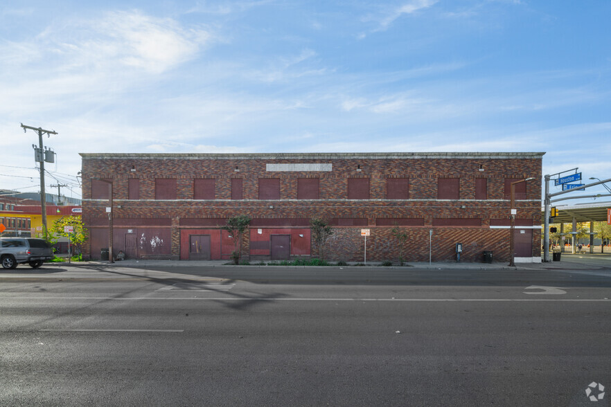 900 W Houston St, San Antonio, TX for sale - Building Photo - Image 3 of 9