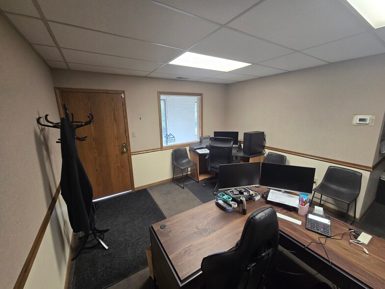 315 E 1200 S, Orem, UT for lease - Building Photo - Image 2 of 9