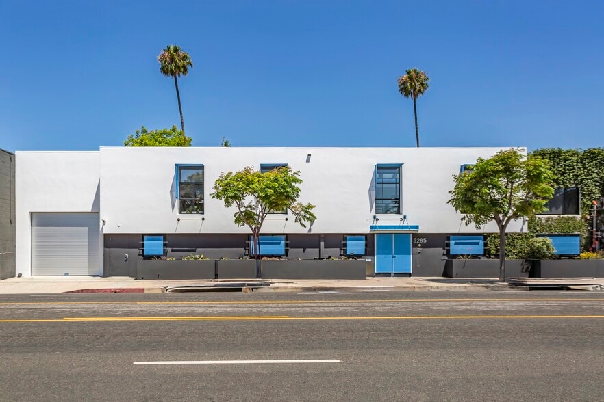 5285 W Washington Blvd, Los Angeles, CA for sale - Building Photo - Image 1 of 23