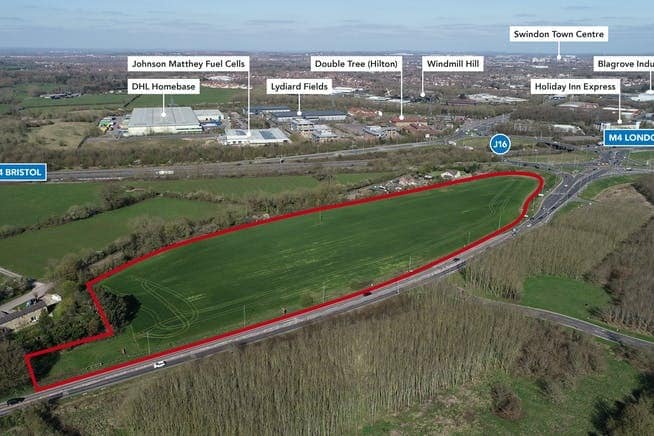 4 Motorway, Royal Wootton Bassett for sale Primary Photo- Image 1 of 1