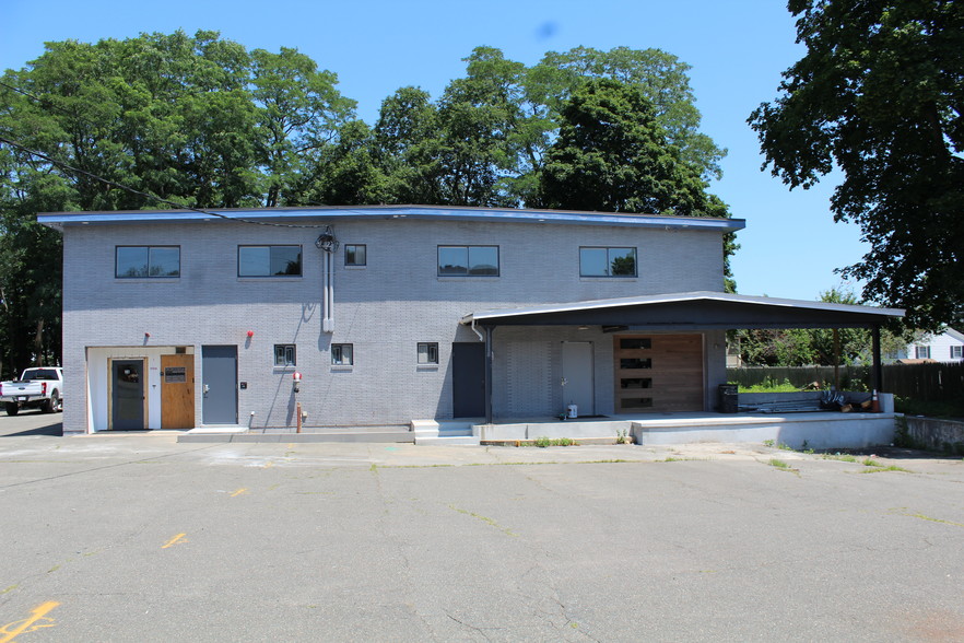 28 Harbor St, Danvers, MA for lease - Building Photo - Image 2 of 8