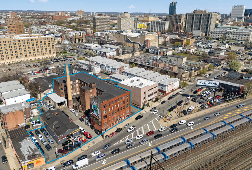 Mulberry Portfolio portfolio of 3 properties for sale on LoopNet.com - Building Photo - Image 2 of 15