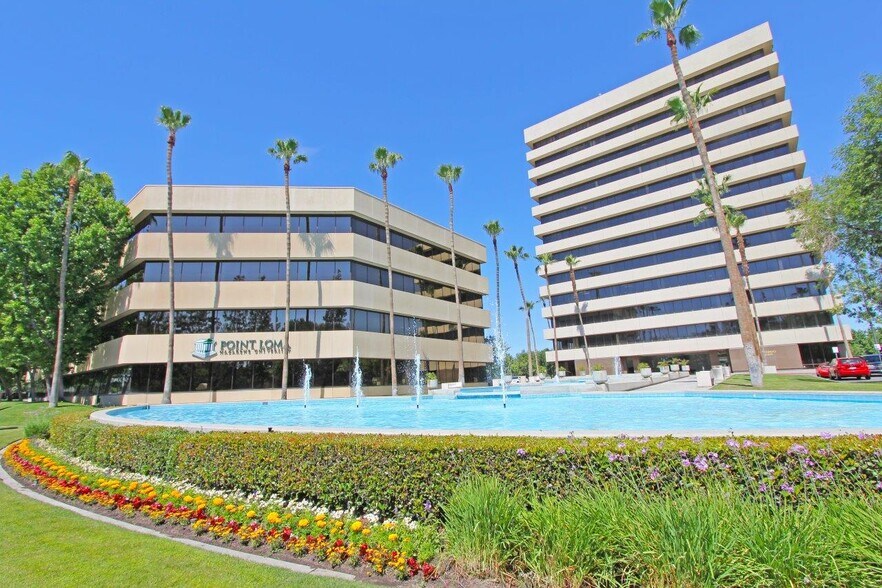 5060 California Ave, Bakersfield, CA for lease - IMG_8381 - Image 1 of 15