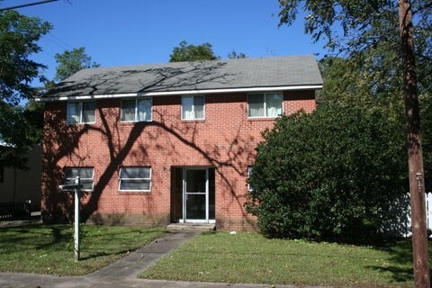 417 8th St, West Point, VA for sale - Primary Photo - Image 1 of 1