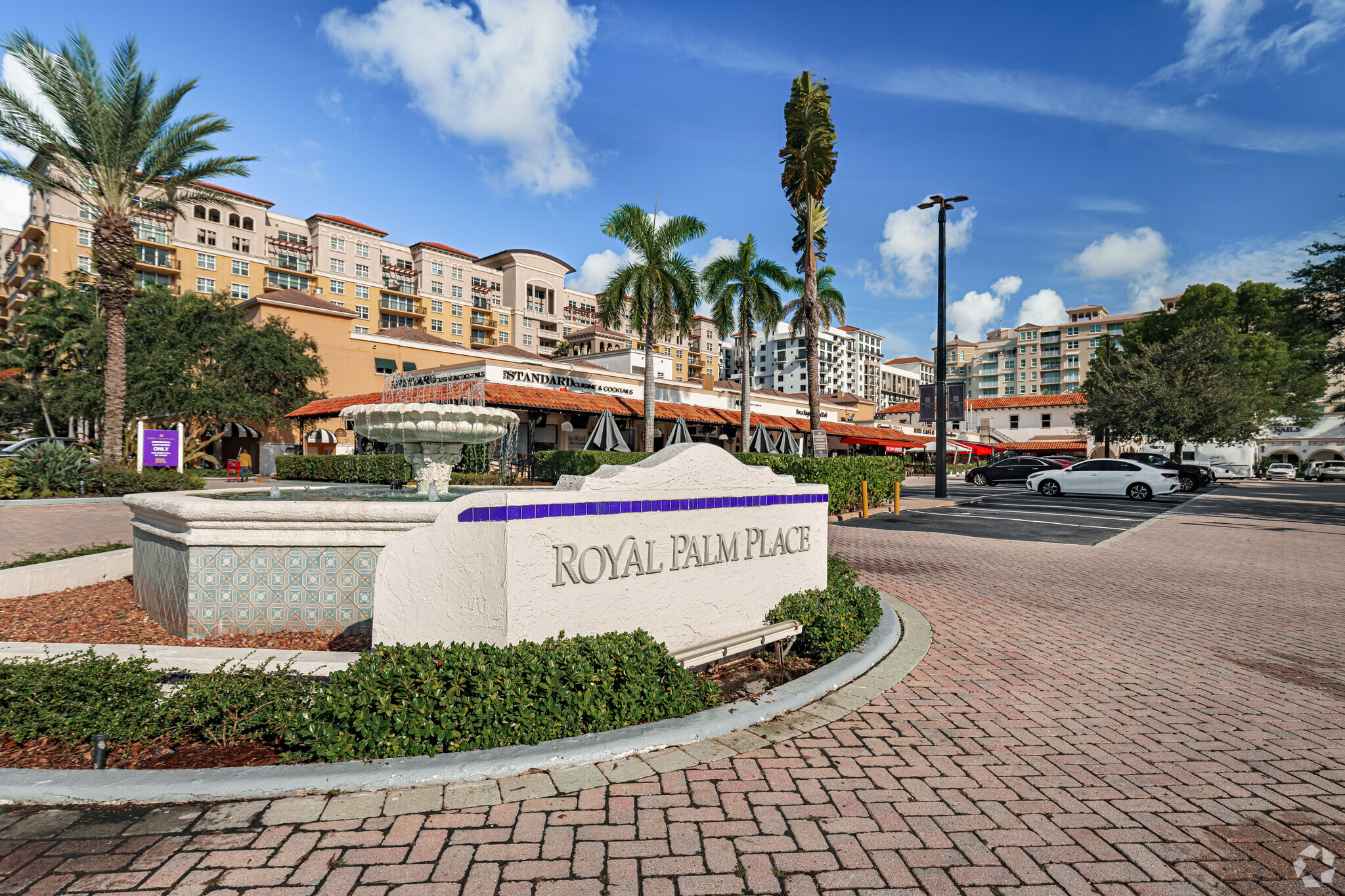 101 S Plaza Real, Boca Raton, FL for lease Building Photo- Image 1 of 17