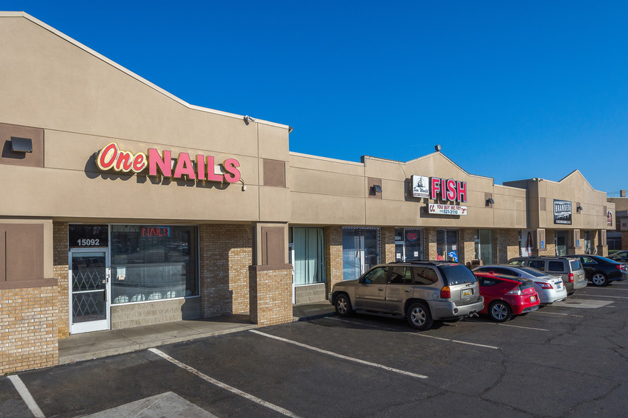 15050-15100 Gratiot Ave, Detroit, MI for lease - Building Photo - Image 1 of 6