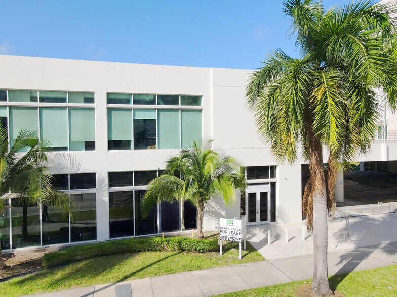 2200 Biscayne Blvd, Miami, FL for sale - Building Photo - Image 1 of 1