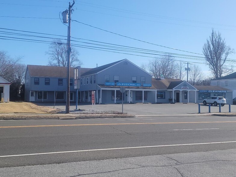 880 Boston Post Rd, Old Saybrook, CT for sale - Building Photo - Image 1 of 1