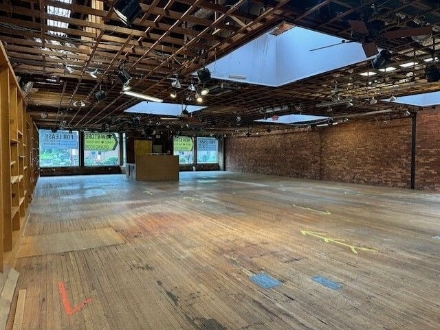 46-48 Hillside Ave, Williston Park, NY for lease - Interior Photo - Image 2 of 7