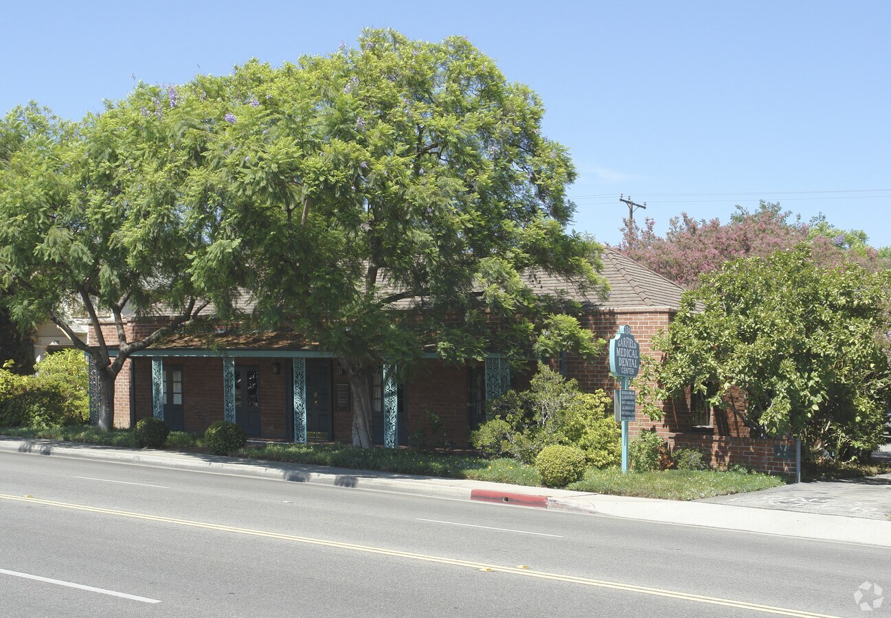 330 N Garfield Ave, Alhambra, CA 91801 Property Record