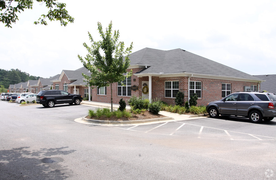 418 Pirkle Ferry Rd, Cumming, GA for lease - Building Photo - Image 1 of 6