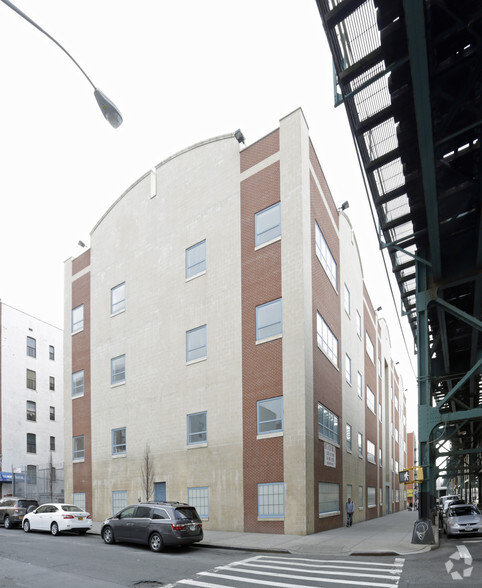 1980 Jerome Ave, Bronx, NY for lease - Primary Photo - Image 1 of 3