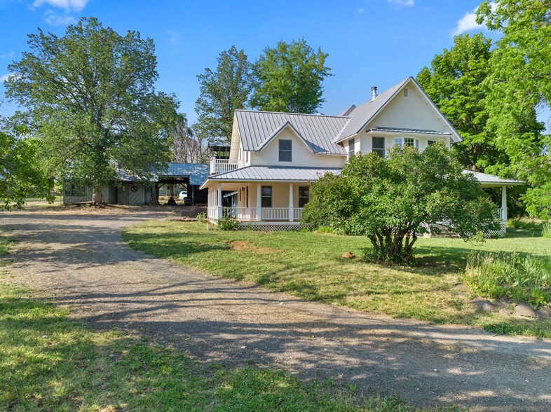 48212 Clear Creek Rd, Halfway, OR for sale - Building Photo - Image 2 of 40