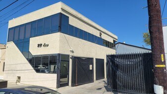 14711 Lull St, Van Nuys CA - Warehouse