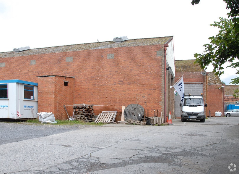 Llanbeblig Rd, Caernarfon for lease - Building Photo - Image 2 of 9