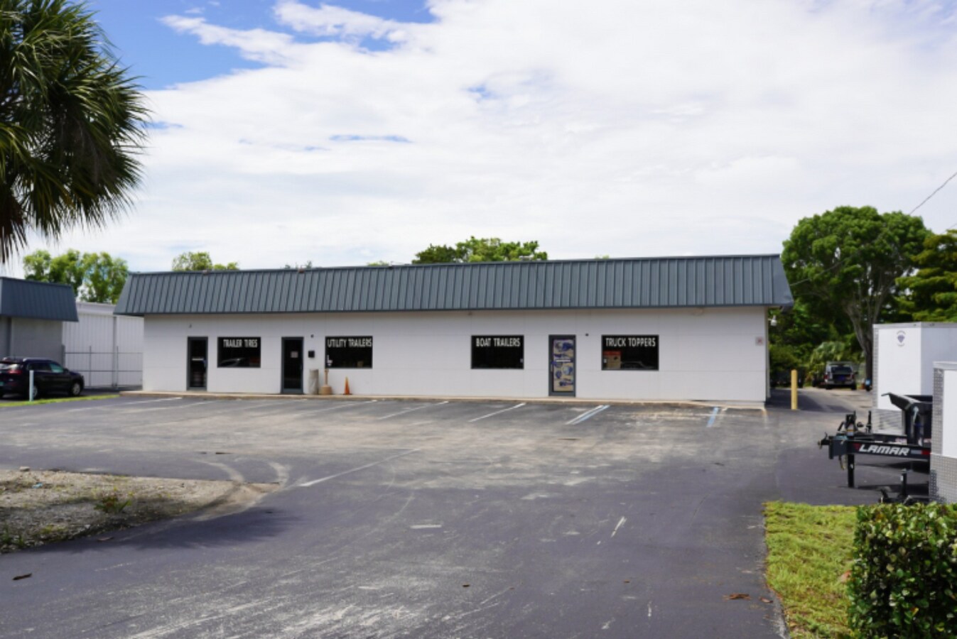 3891 Davis Blvd, Naples, FL 34104 | LoopNet