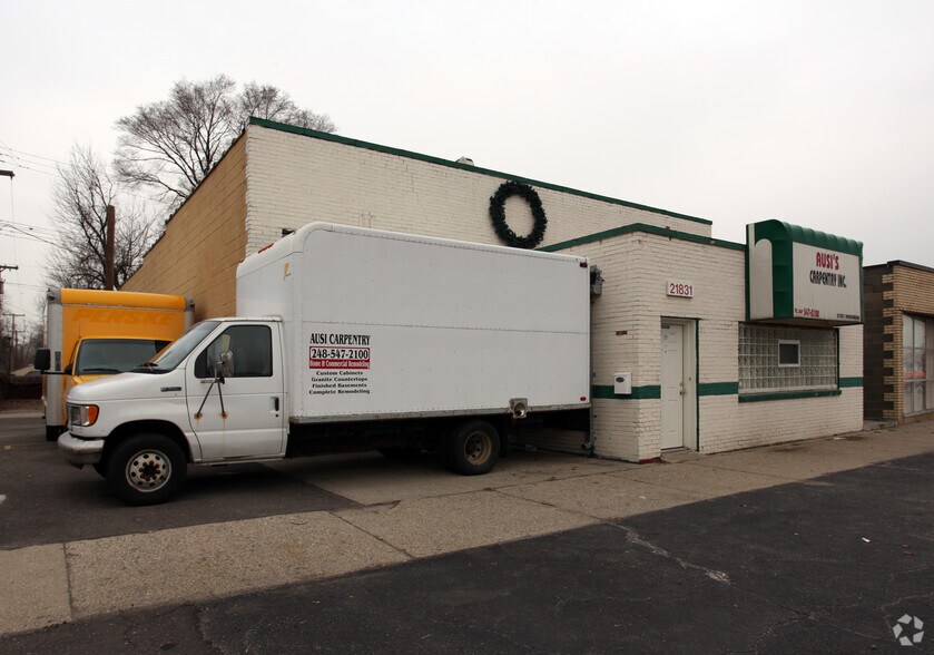 21831 Dequindre Rd, Hazel Park, MI for sale - Primary Photo - Image 1 of 1