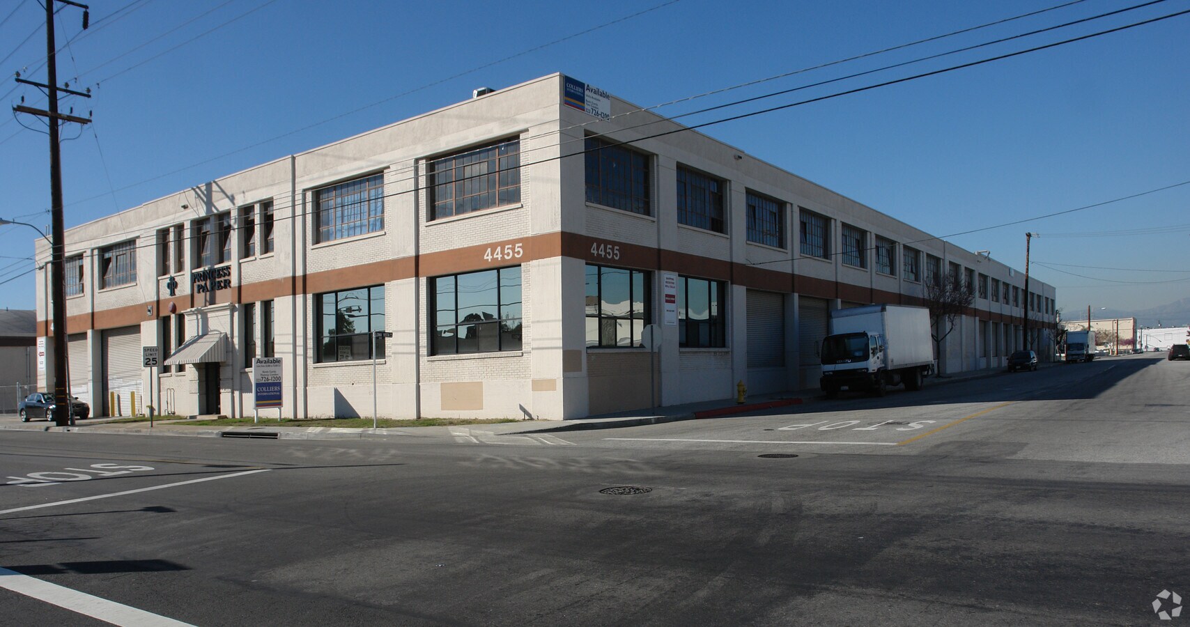 4455 Fruitland Ave, Vernon, CA 90058