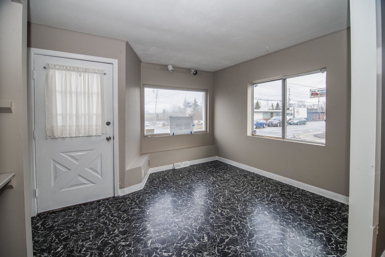 25012509 Milton Ave, Solvay, NY 13209