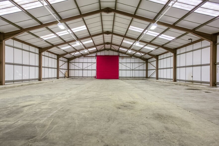 Middle Wallop, Middle Wallop for lease - Building Photo - Image 3 of 11