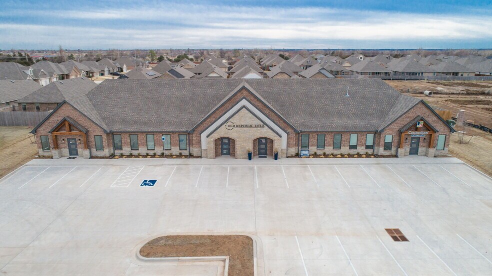 13901 S Western Ave, Oklahoma City, OK for lease - Building Photo - Image 1 of 18