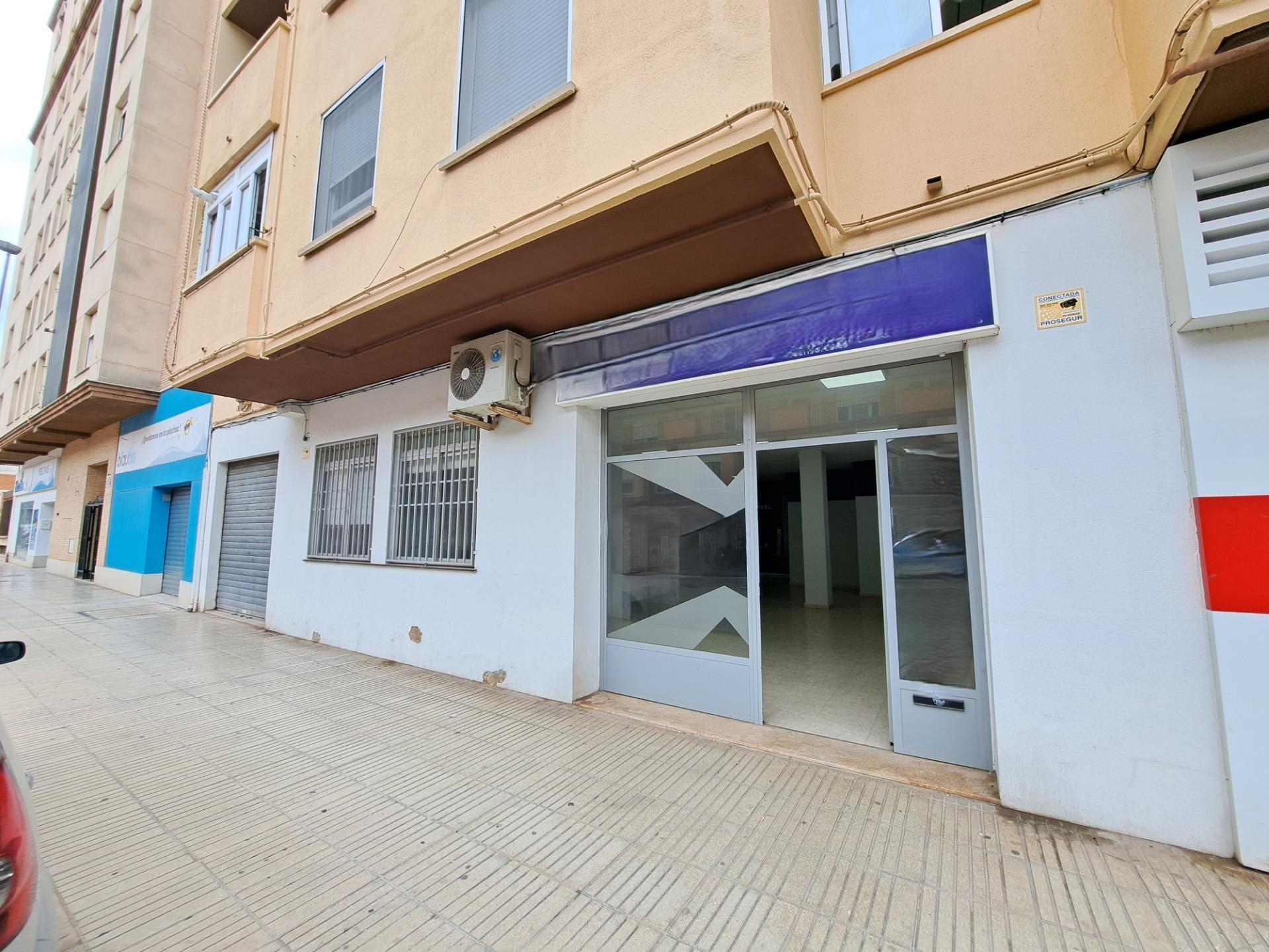 Retail in Alzira for sale Building Photo- Image 1 of 17