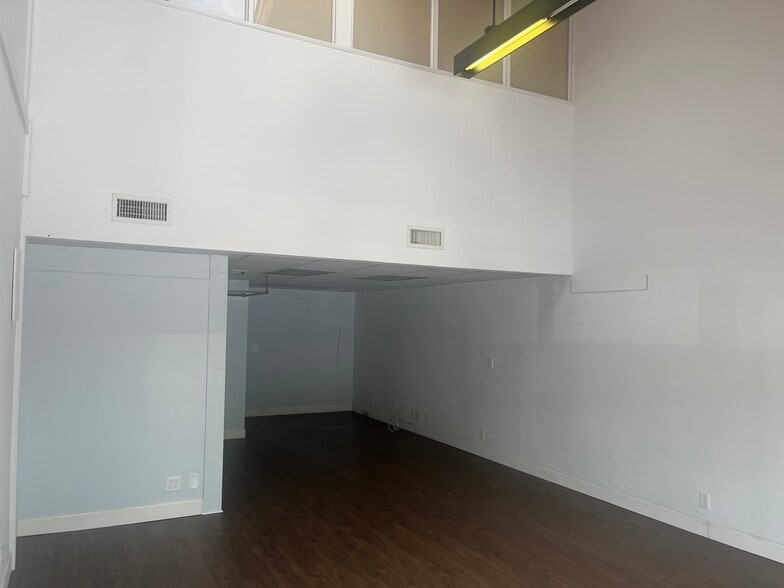 1043-1049 SE 17th St, Fort Lauderdale, FL for lease - Building Photo - Image 2 of 7