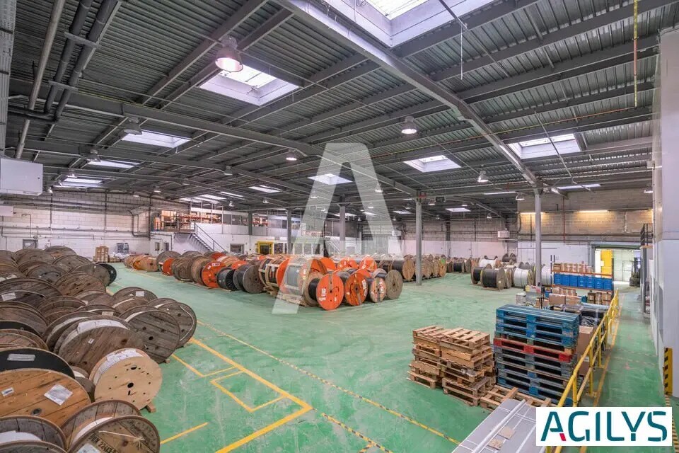 Flex in Palaiseau for lease Interior Photo- Image 1 of 13